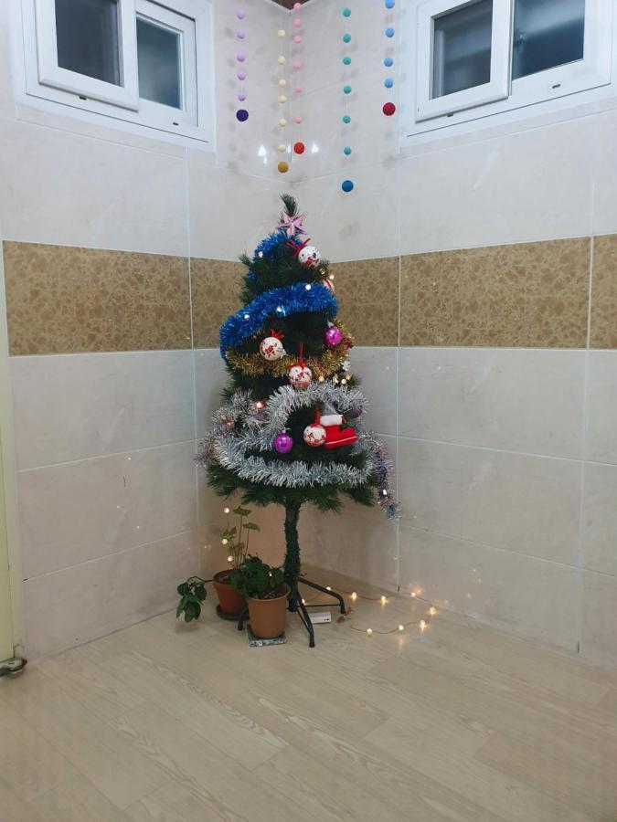 Hub House Livingtel Hostel Seoul Bagian luar foto